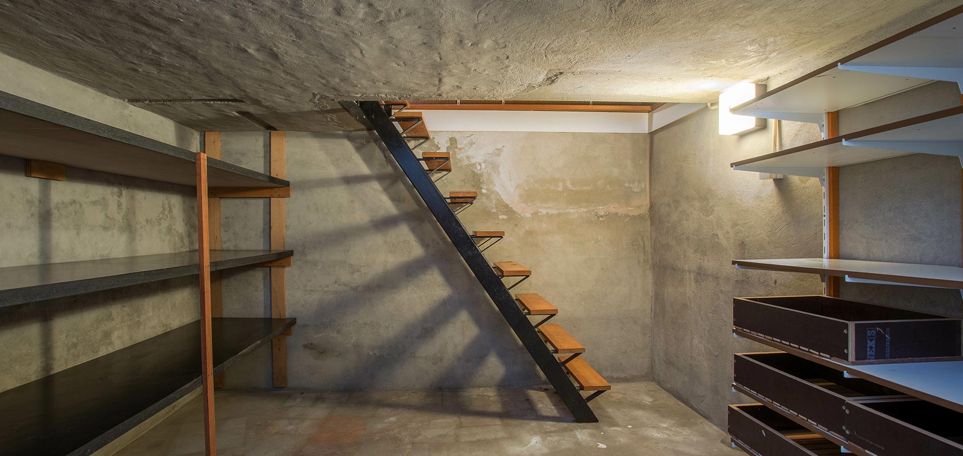 Services VideMaisonFares, vide de cave et rangement d’un sous-sol